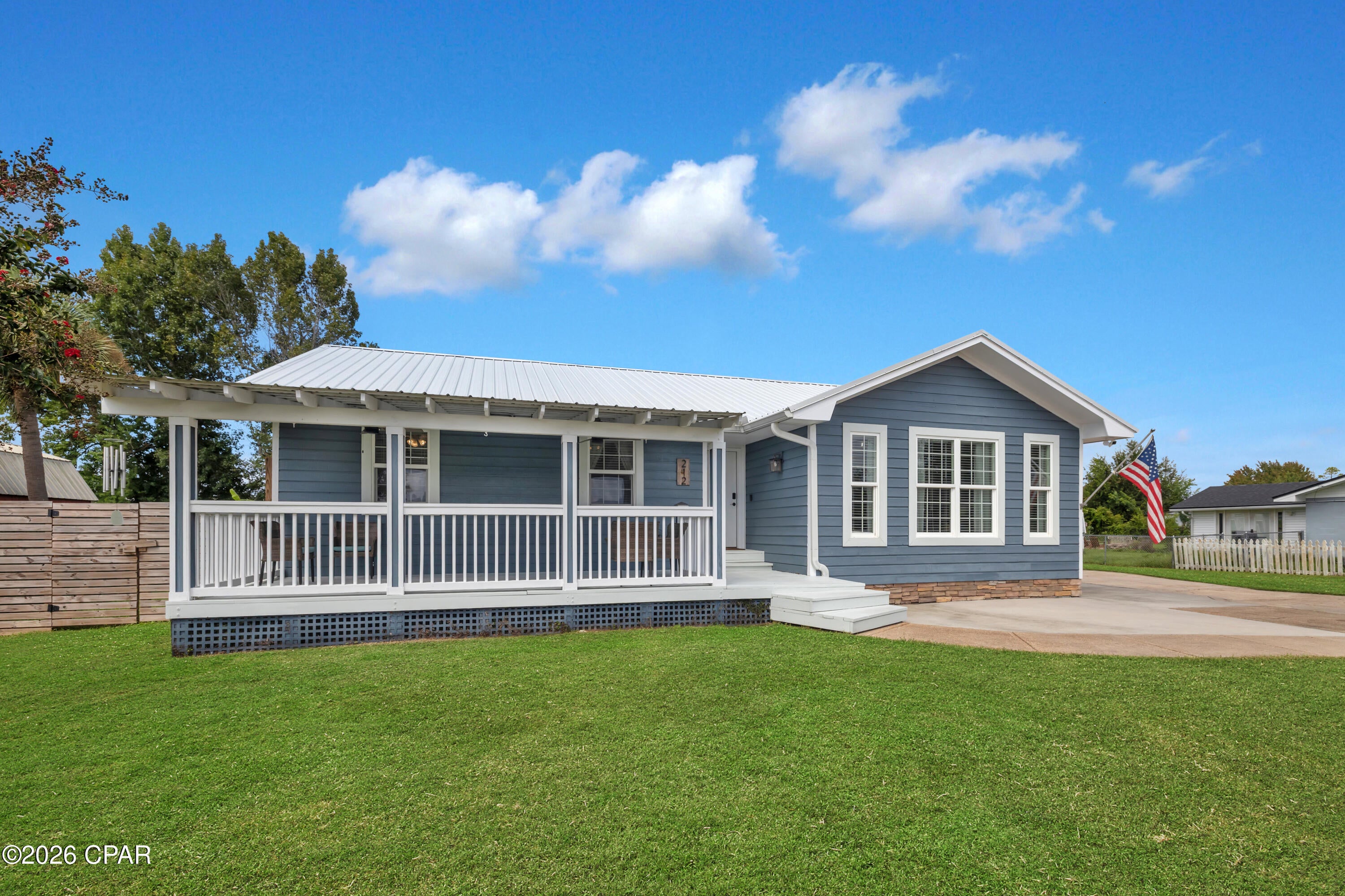 212 Kentucky Ave, Lynn Haven, FL 32444 photo