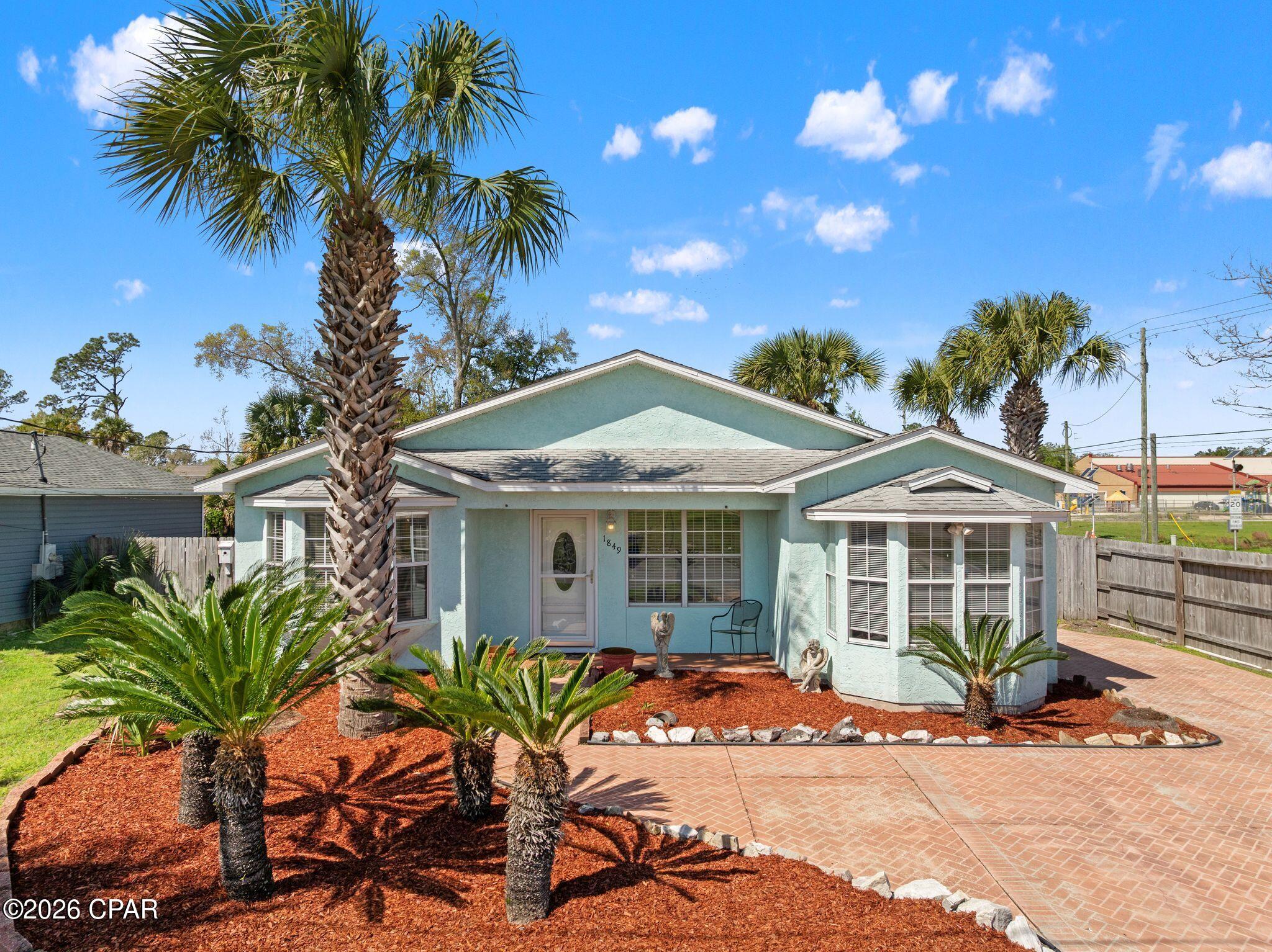 1849 Lake Ave, Panama City, FL 32405
