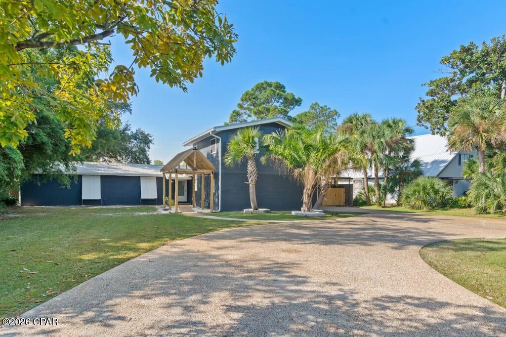 8829 Lagoon Dr, Panama City, FL 32408