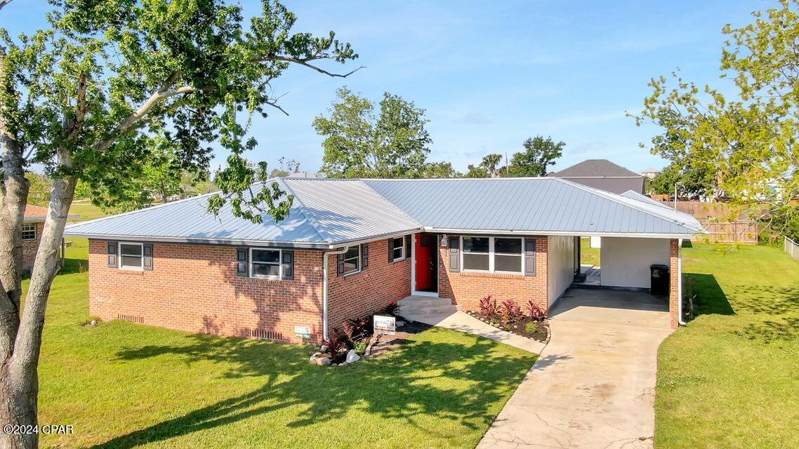 118 Carolina Ave, Lynn Haven, FL 32444