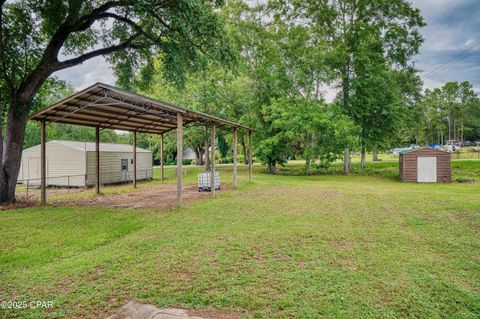 Single Family Residence in Sneads FL 7502 Highway 90 25.jpg