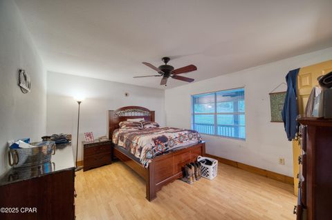 Single Family Residence in Sneads FL 7502 Highway 90 15.jpg