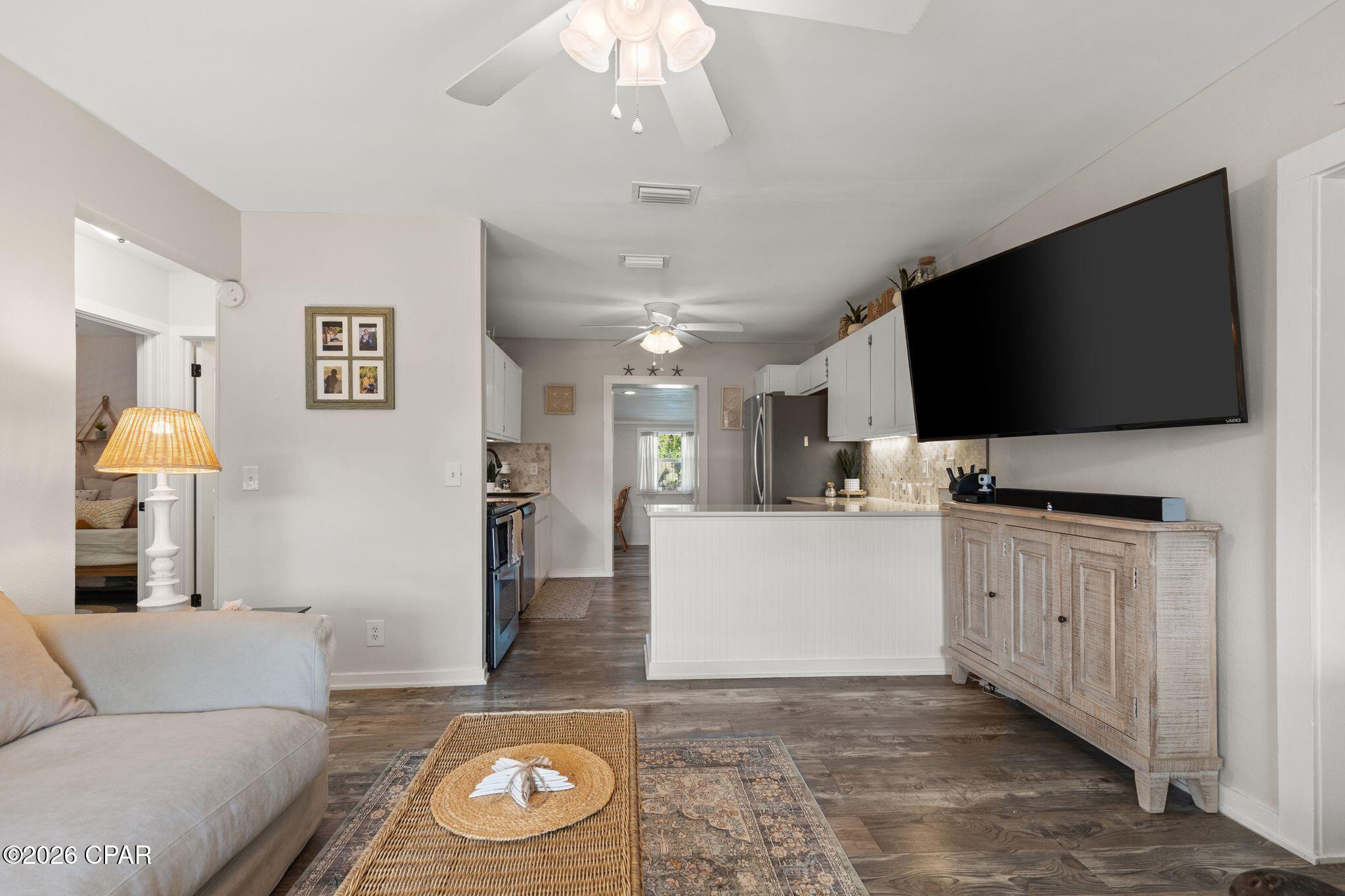 207 S Wells St, Panama City Beach, FL 32413 photo
