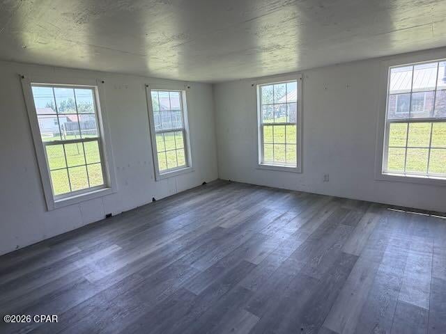 211 N Berthe Ave, Panama City, FL 32404 photo