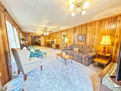 Single Family Residence in Sneads FL 8004 Church Street 32.jpg