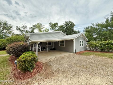 Single Family Residence in Sneads FL 8004 Church Street 1.jpg