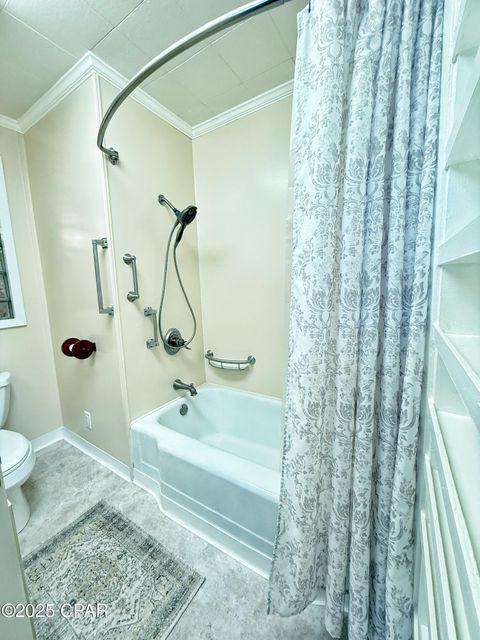 Single Family Residence in Sneads FL 8004 Church Street 23.jpg