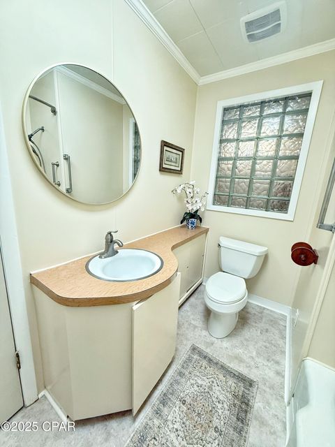 Single Family Residence in Sneads FL 8004 Church Street 22.jpg