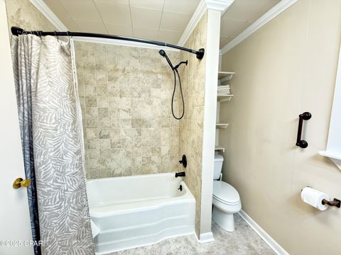 Single Family Residence in Sneads FL 8004 Church Street 36.jpg
