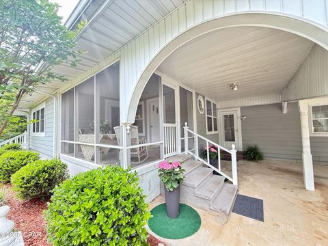 Single Family Residence in Sneads FL 8004 Church Street 4.jpg