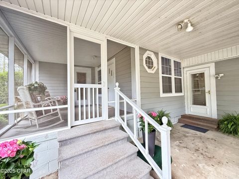 Single Family Residence in Sneads FL 8004 Church Street 5.jpg