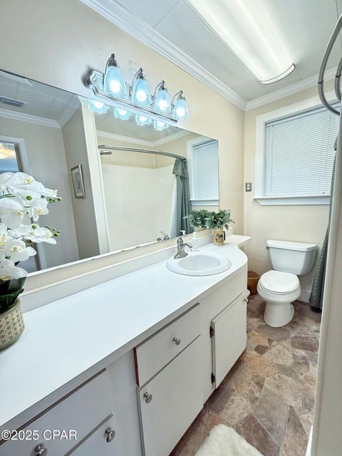 Single Family Residence in Sneads FL 8004 Church Street 27.jpg