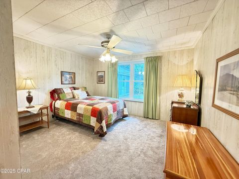 Single Family Residence in Sneads FL 8004 Church Street 33.jpg