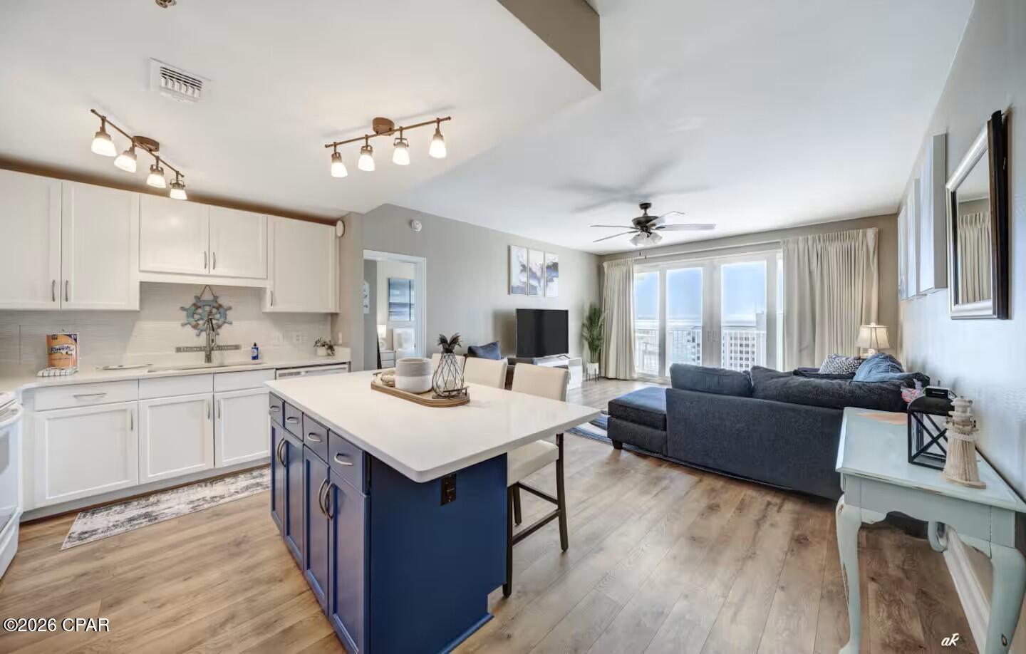 9860 Thomas Dr, Panama City Beach, FL 32408