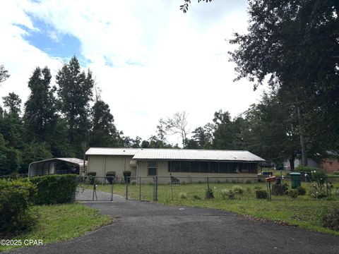Manufactured Home in Sneads FL 1966 Lockey Avenue.jpg