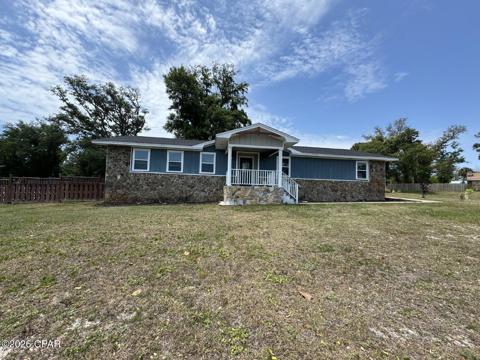 7440 Oak Ridge Dr, Panama City, FL 32404