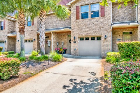 Townhouse in Navarre FL 8790 Brown Pelican Circle.jpg