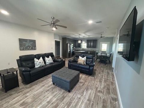 Single Family Residence in Cape San Blas FL 101 Mariner Lane 4.jpg