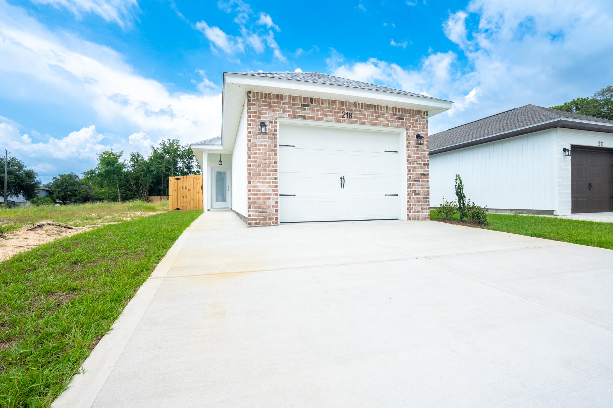 21 5 Ave, Shalimar, FL 32579