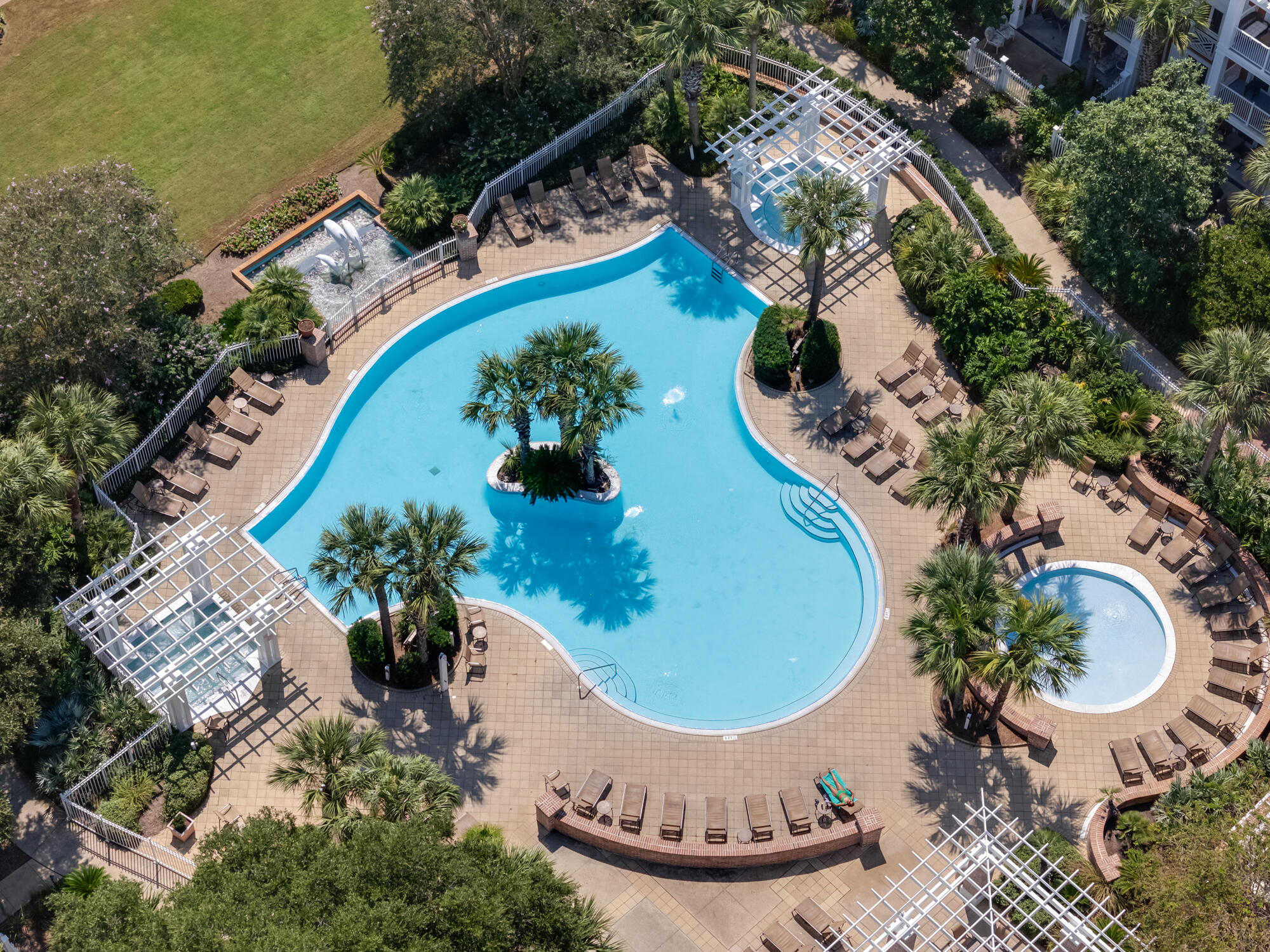 9201 Market Street Inn St #150, Miramar Beach, FL 32550 photo