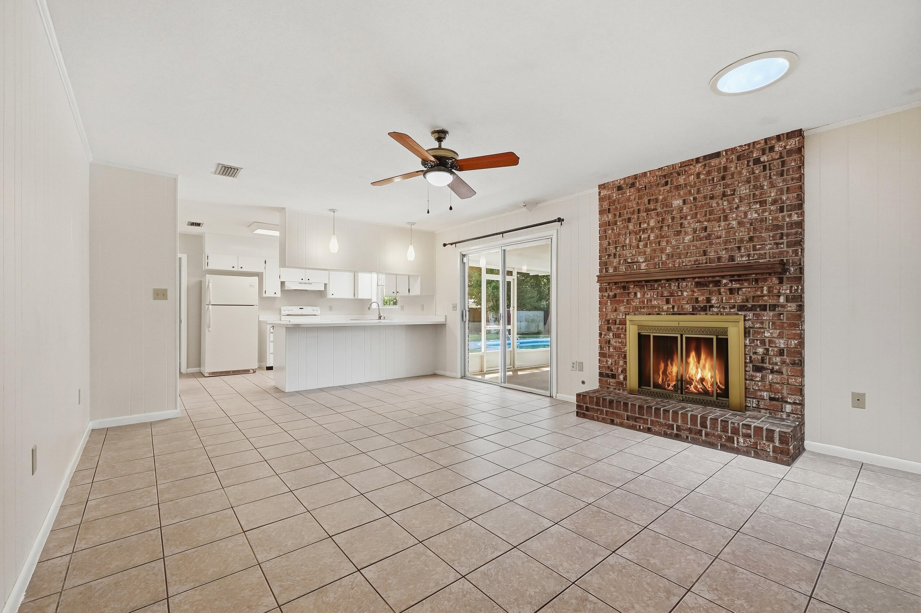 33 James Dr, Shalimar, FL 32579 photo