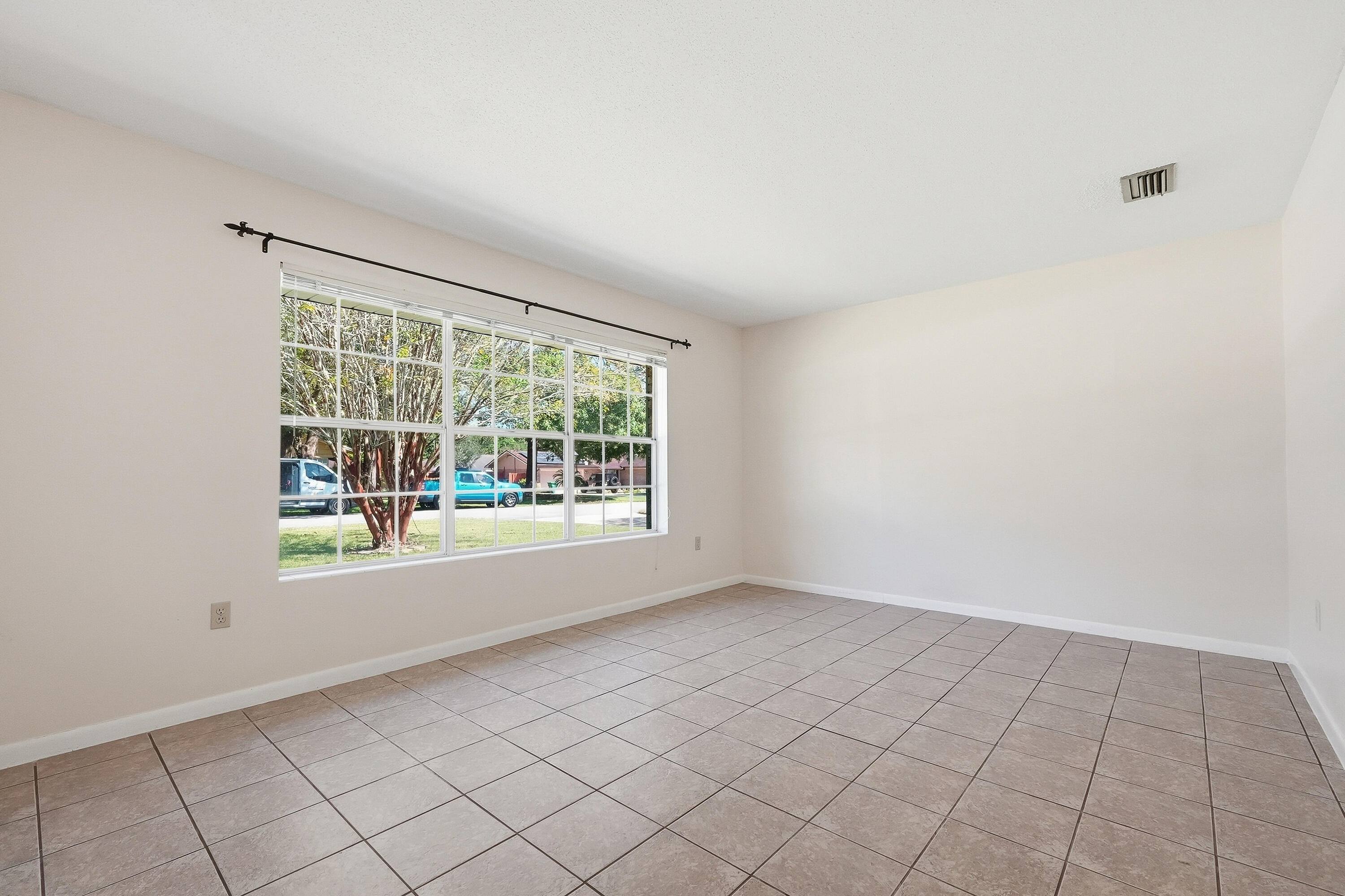 33 James Dr, Shalimar, FL 32579 photo