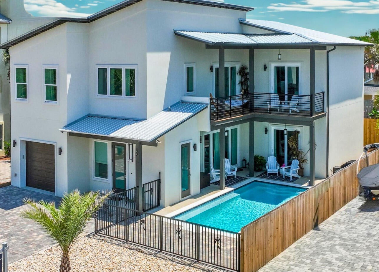 28 Palm Beach Ct, Miramar Beach, FL 32550