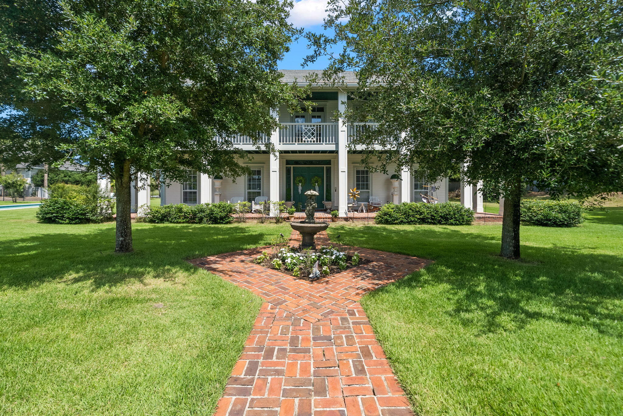 131 Legend Lake Dr, Panama City Beach, FL 32408 photo