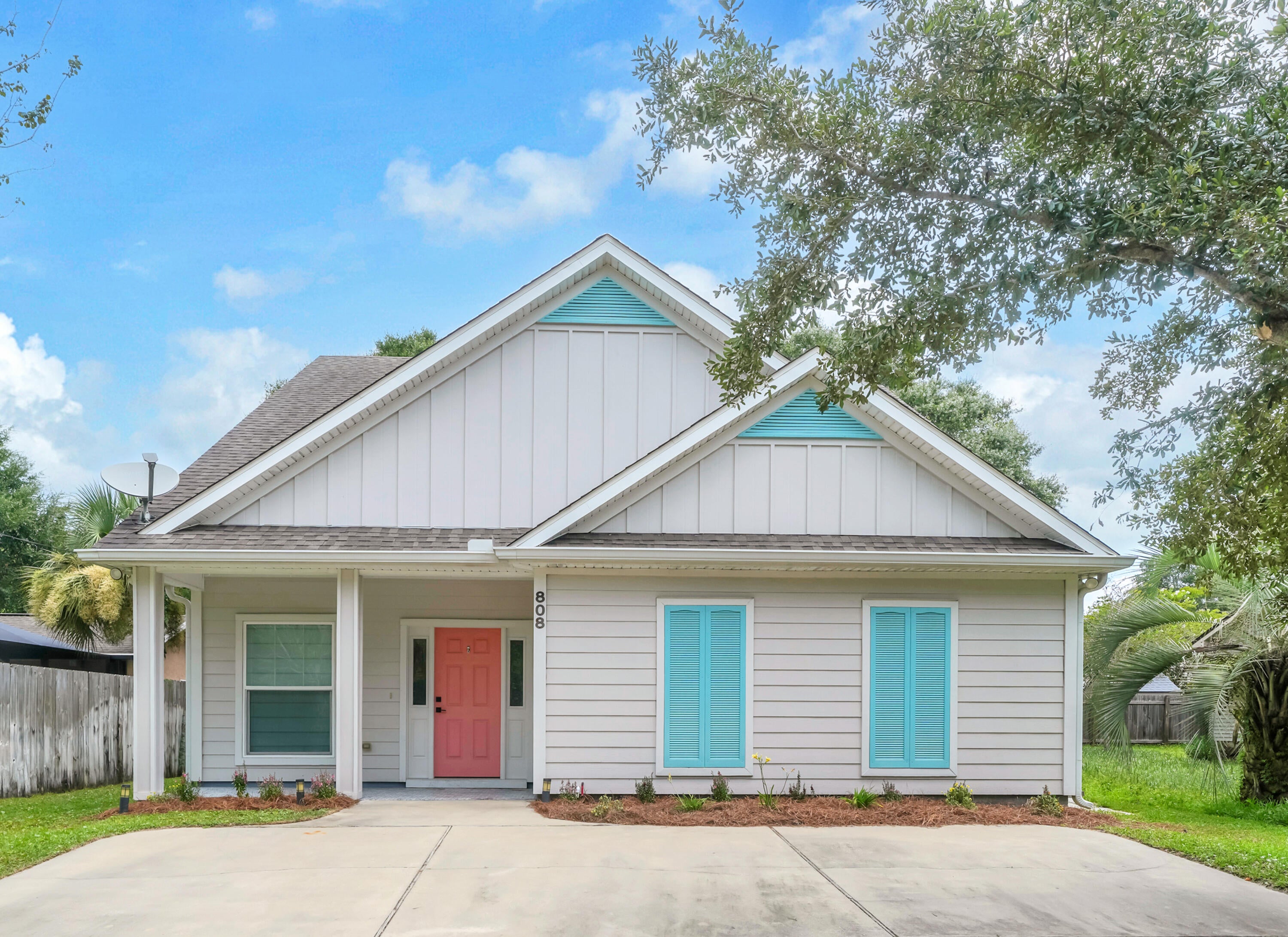808 Willow St, Destin, FL 32541