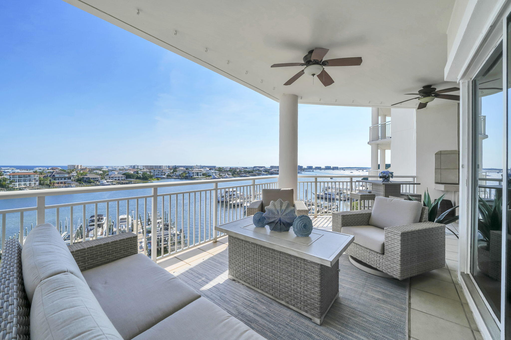 662 Harbor Blvd, Destin, FL 32541