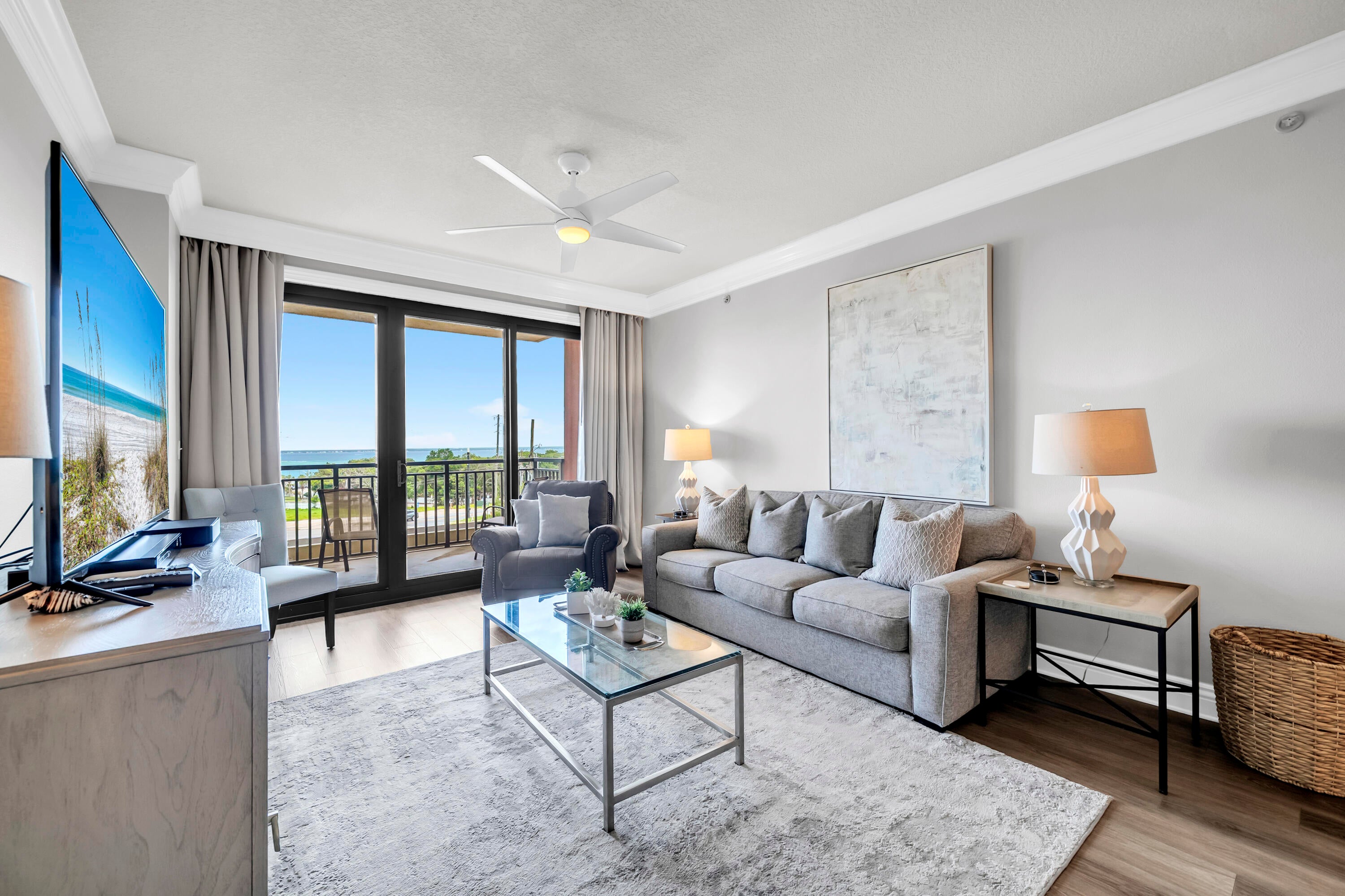10 Harbor Blvd, Destin, FL 32541