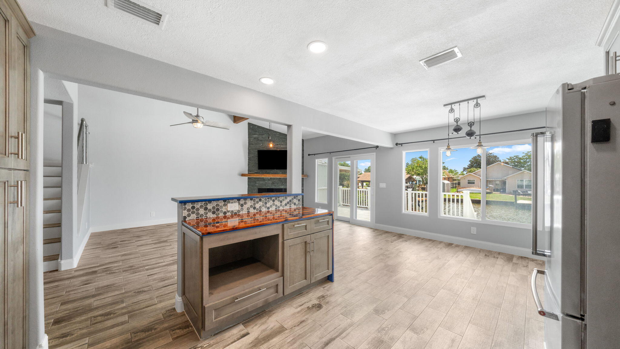 1319 Capri Dr, Panama City, FL 32405 photo