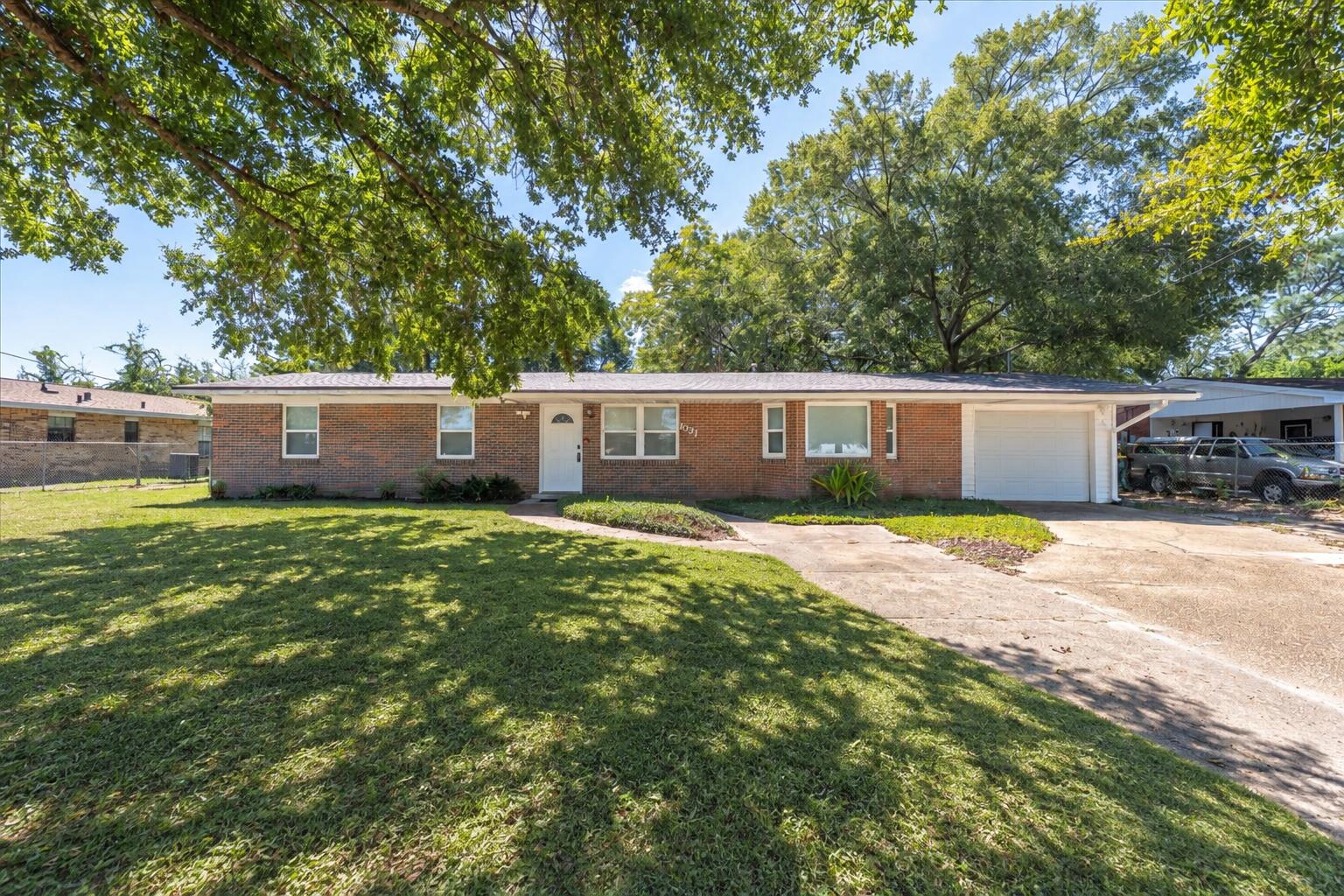 631 Manchester Rd, Fort Walton Beach, FL 32547