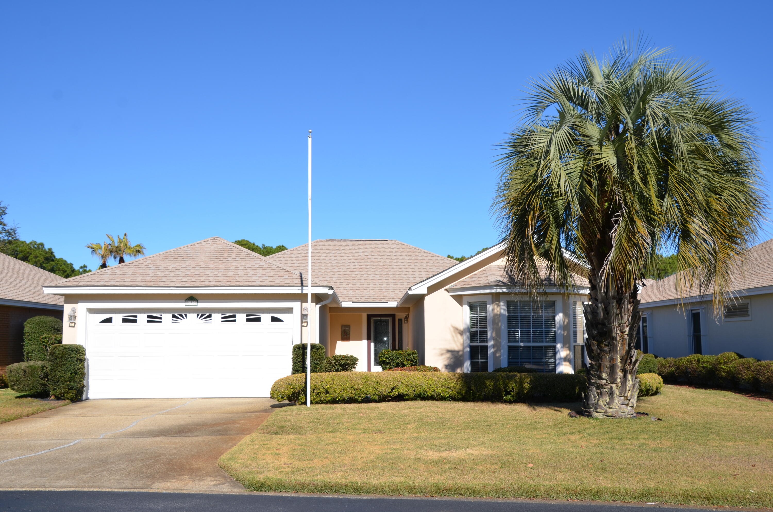 129 Bay Tree Dr, Miramar Beach, FL 32550