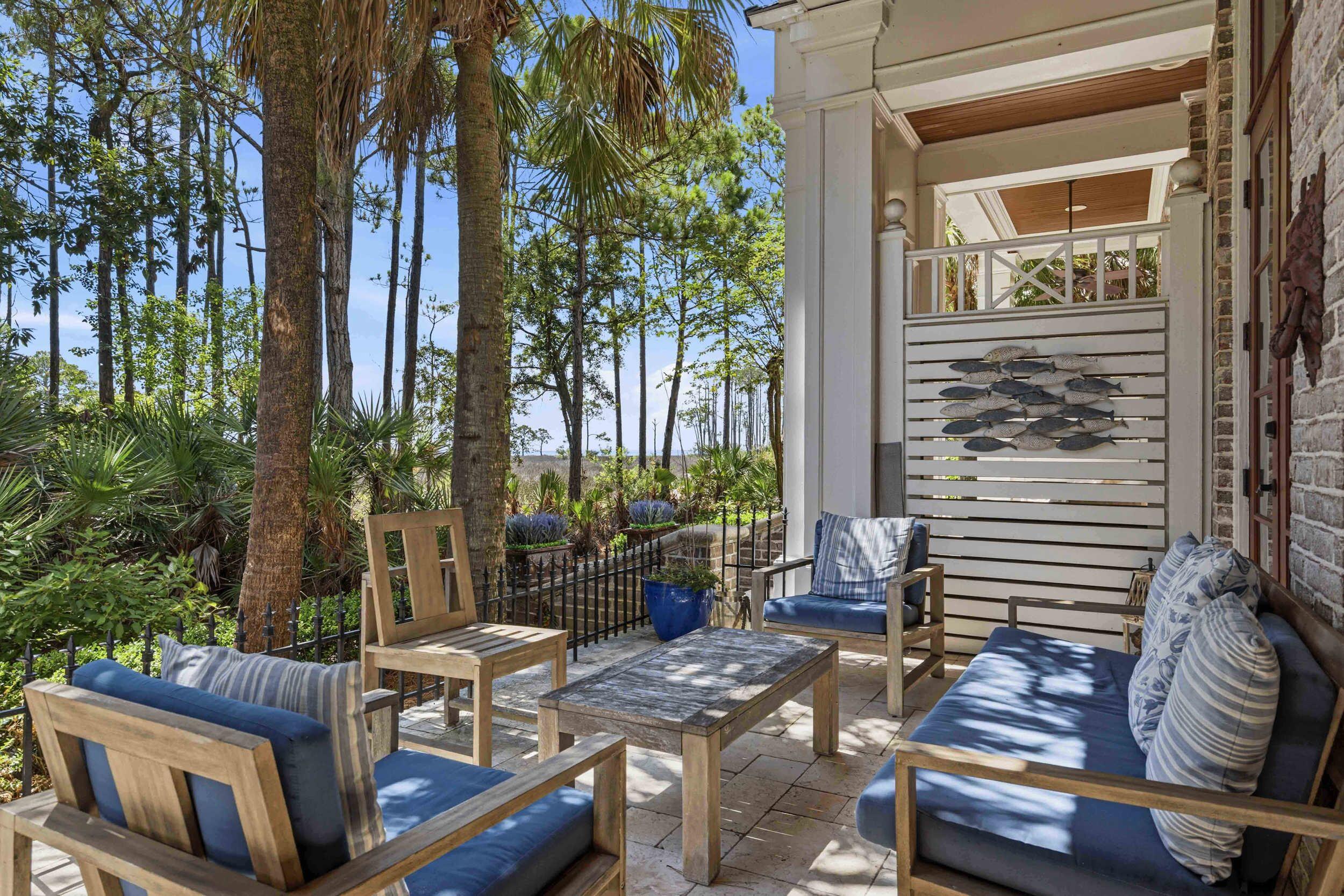 9201 Market St, Miramar Beach, FL 32550