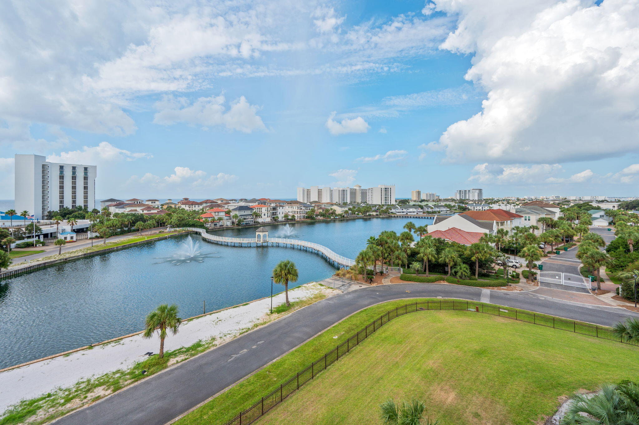 970 Us Route 98 507, Destin, FL 32541 photo