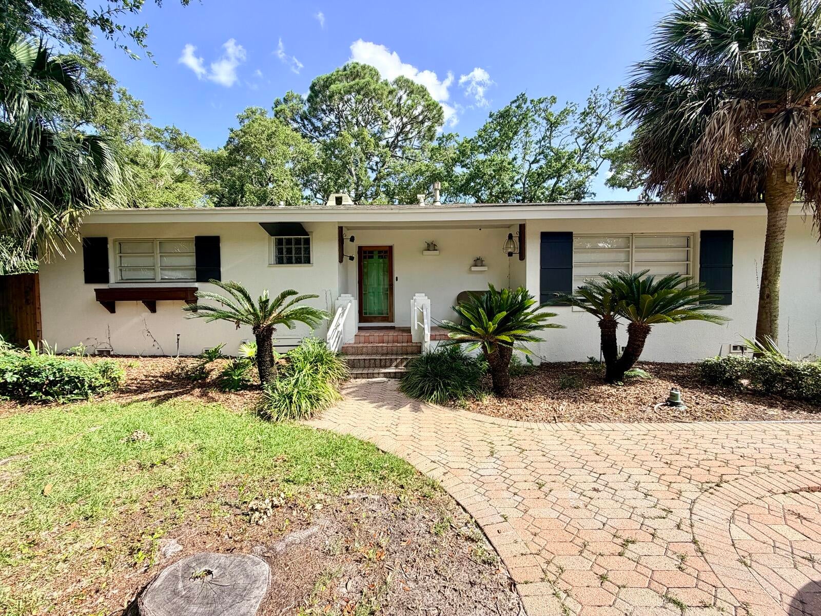 209 Hood Ave, Fort Walton Beach, FL 32548