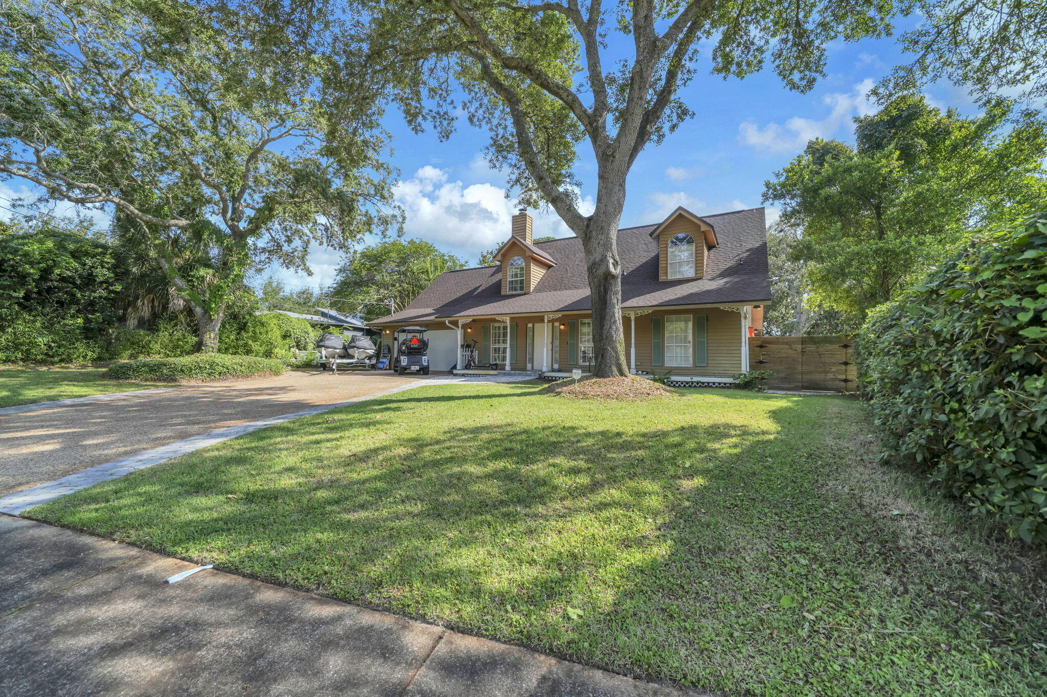 702 N Lakeside Dr, Destin, FL 32541 photo