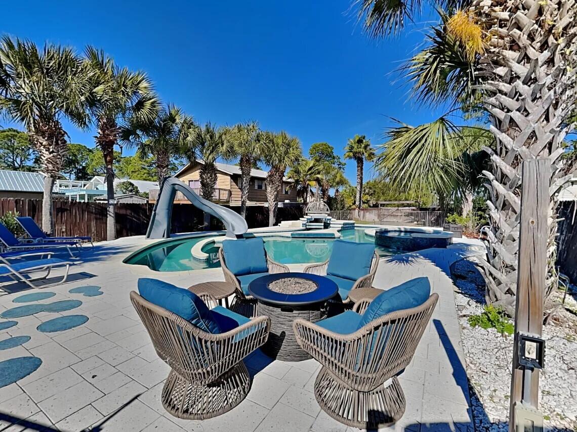 3910 Wasp St, Panama City Beach, FL 32408 photo