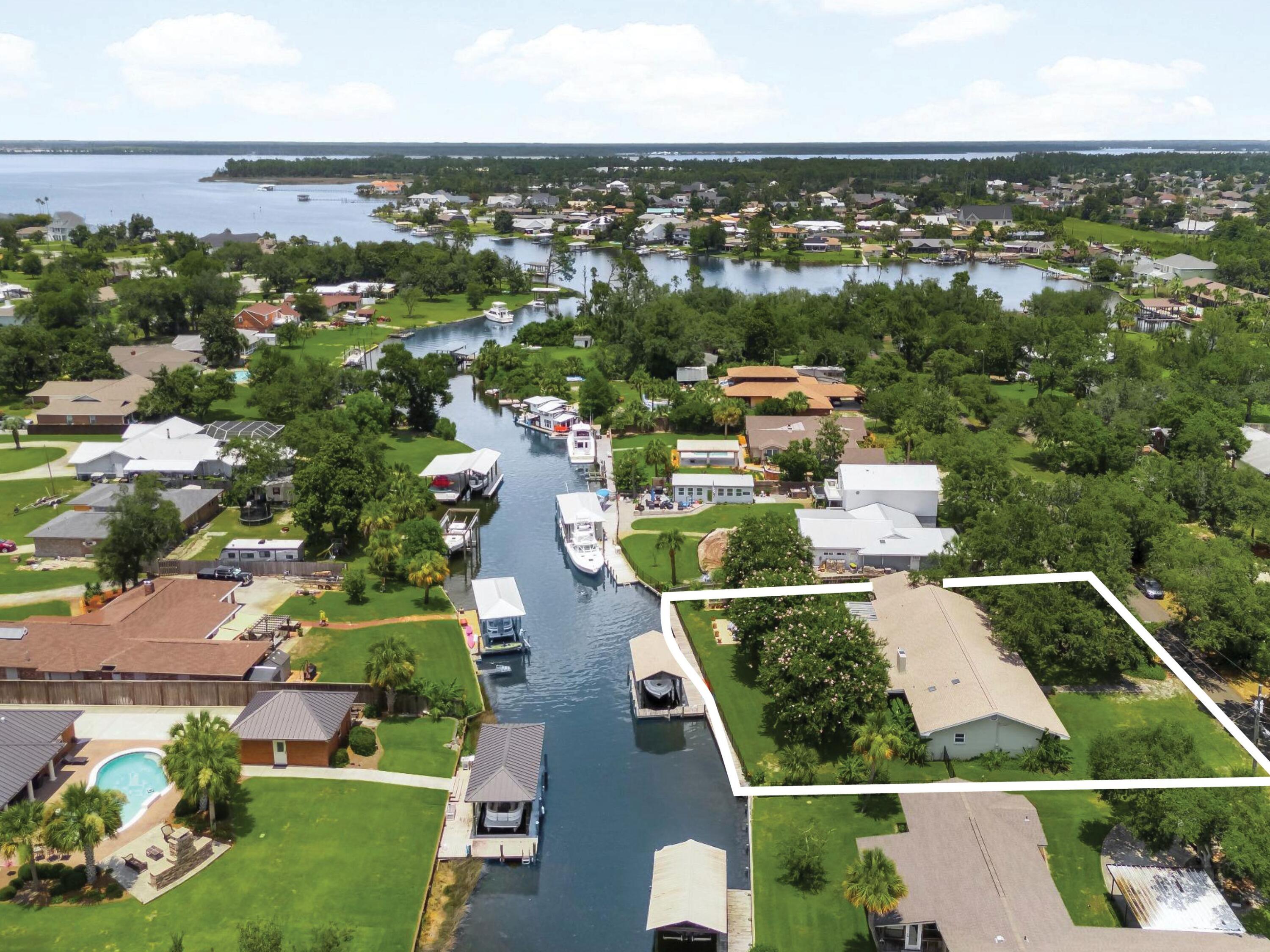 4439 Vista Ln, Lynn Haven, FL 32444 photo