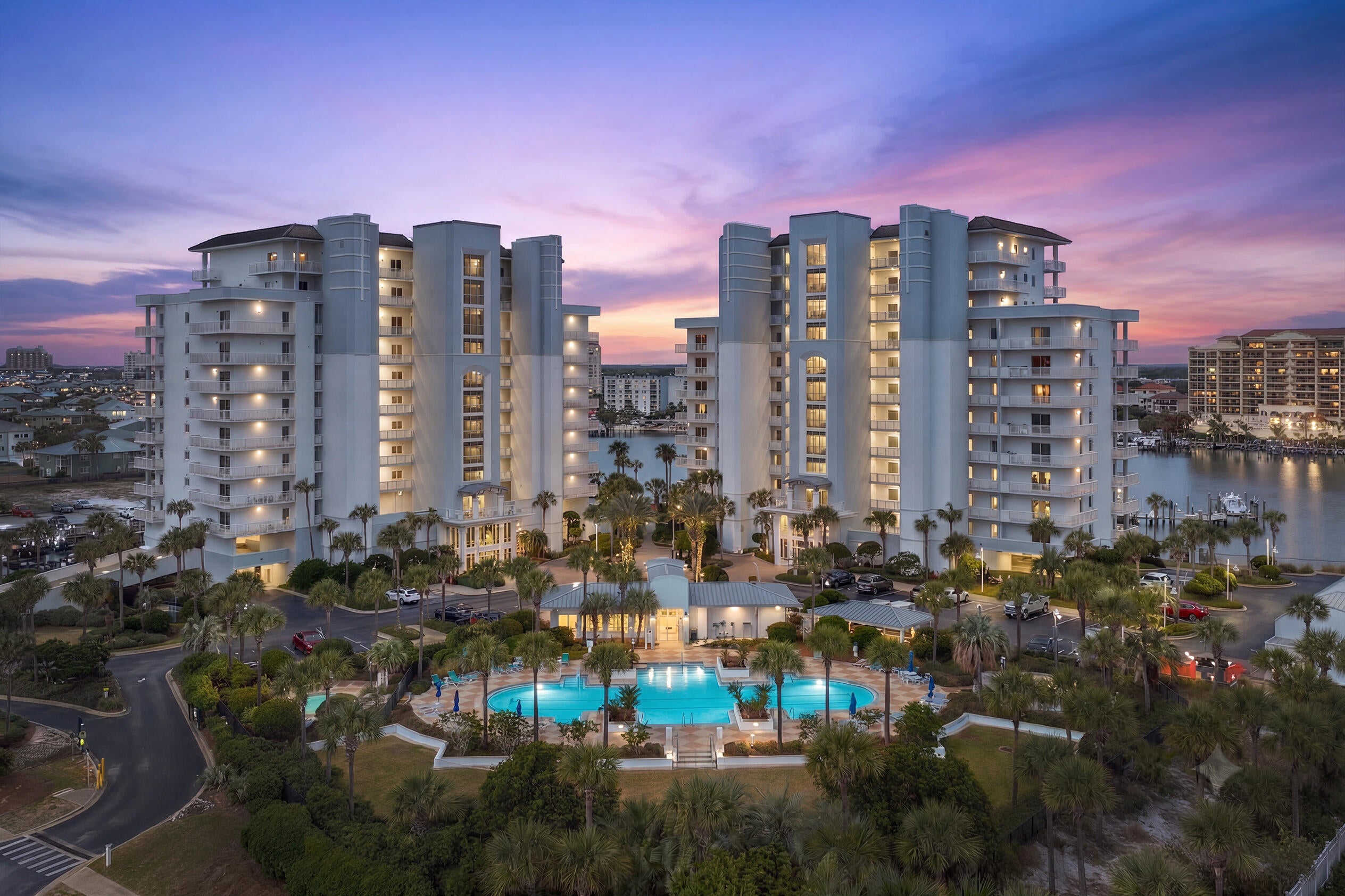 725 Gulf Shore Dr, Destin, FL 32541
