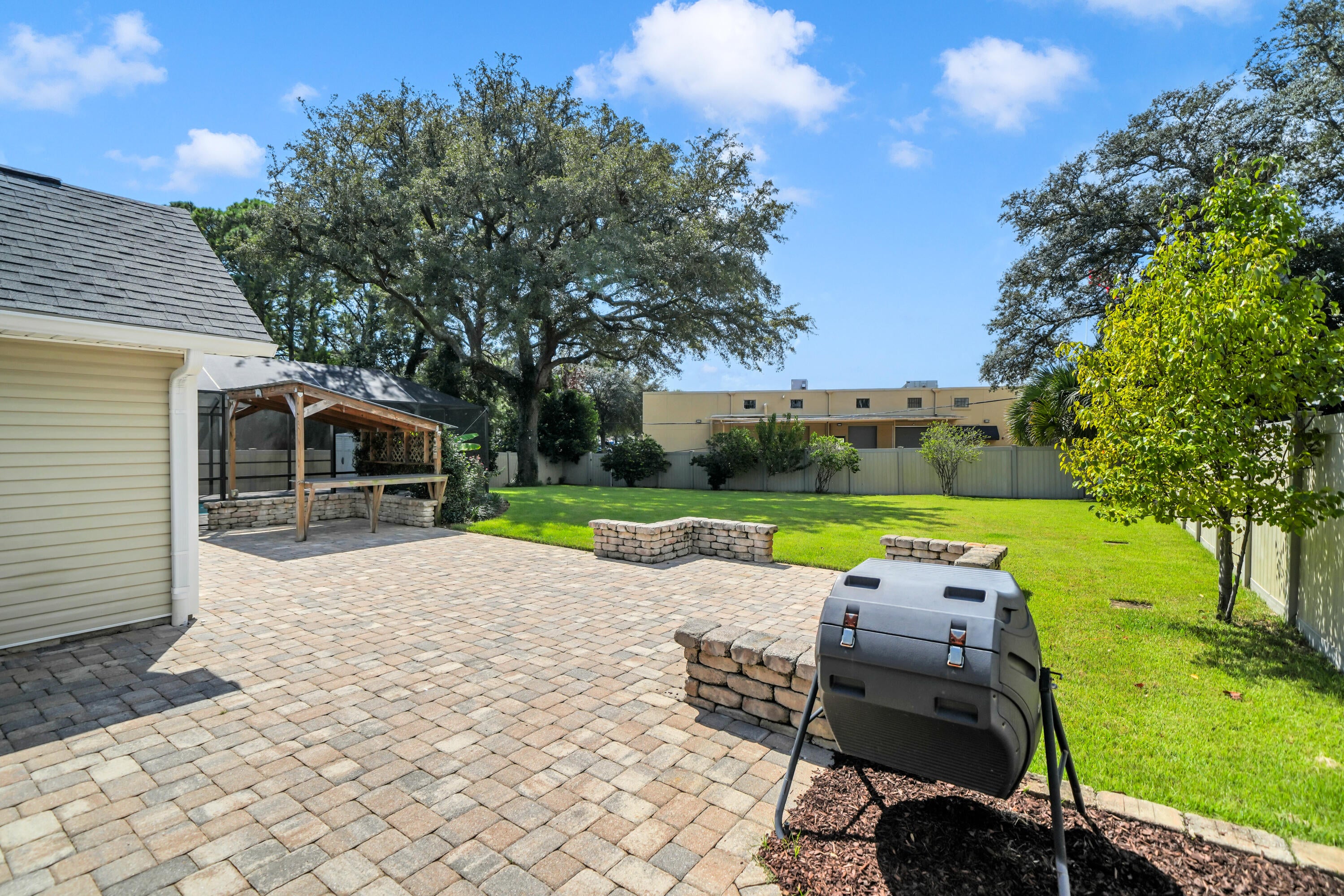 48 NE Nebraska Ave, Fort Walton Beach, FL 32548 photo