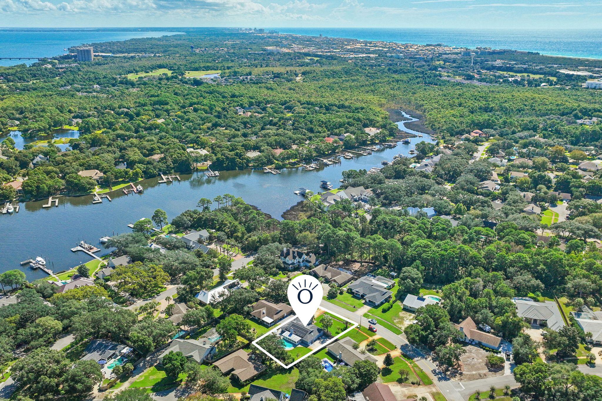 84 W Country Club Dr, Destin, FL 32541 photo