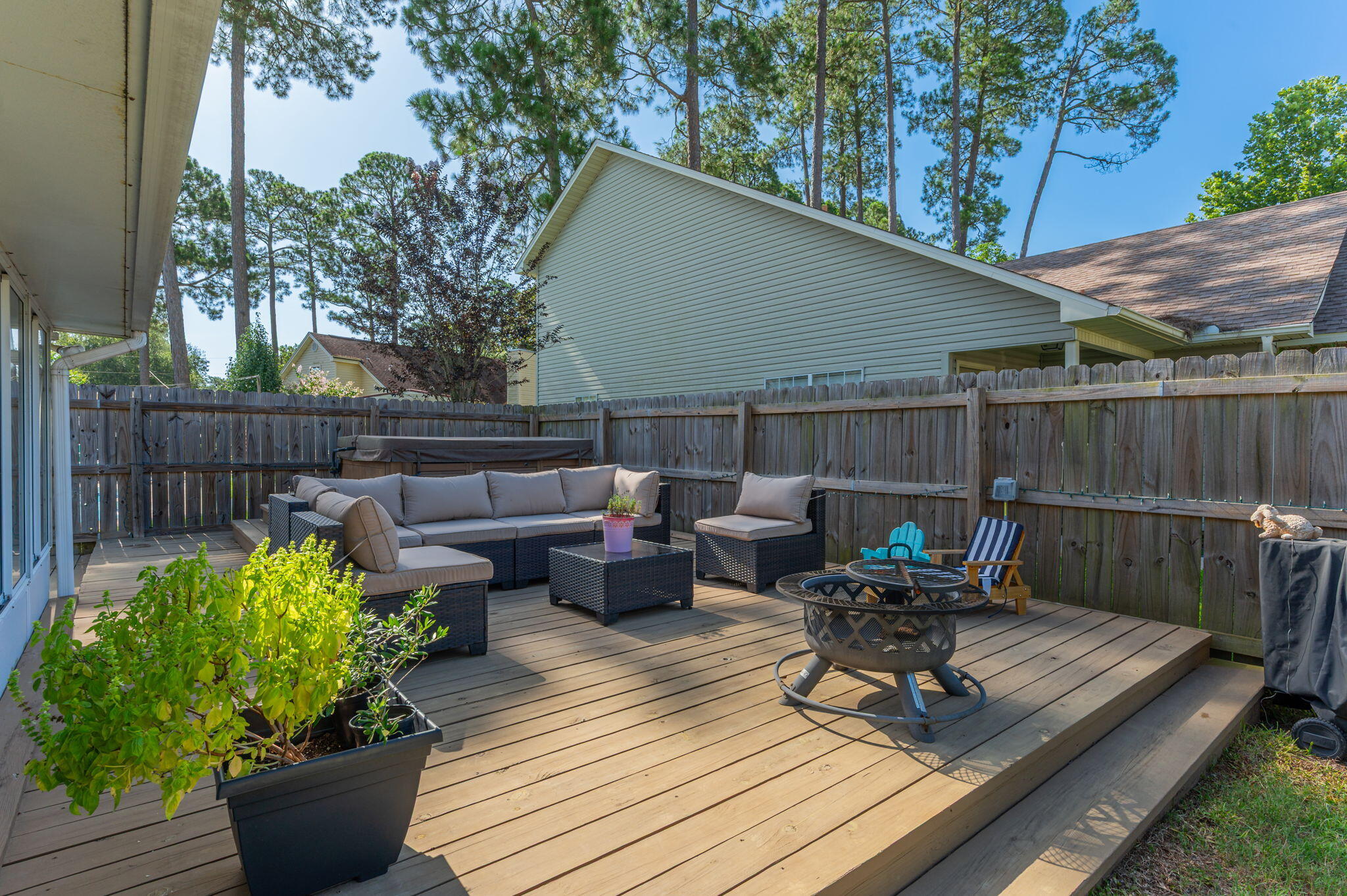 422 Northampton Cir, Fort Walton Beach, FL 32547 photo