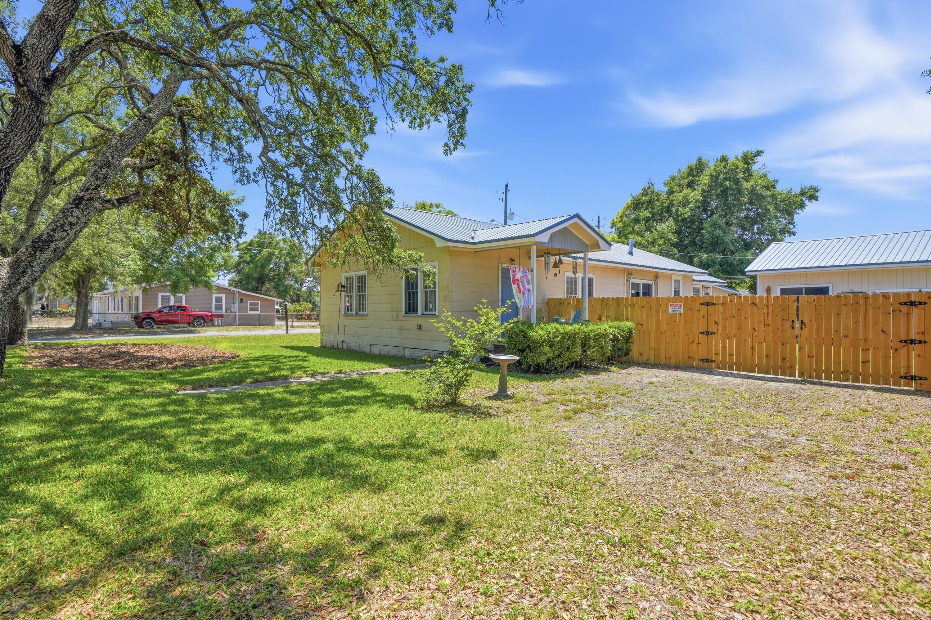 218 Troy St, Fort Walton Beach, FL 32548