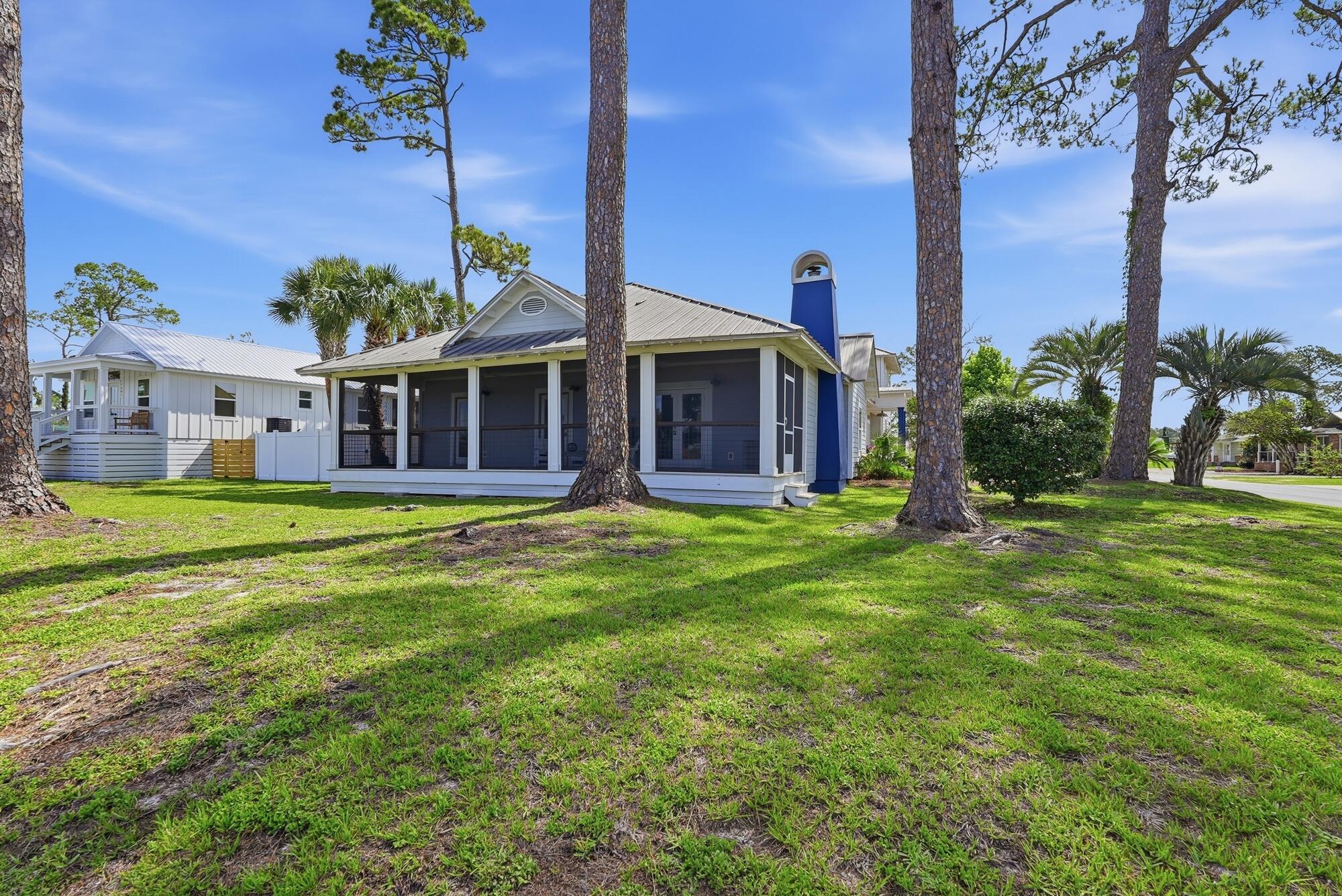 1511 Monument Ave, Port Saint Joe, FL 32456 photo
