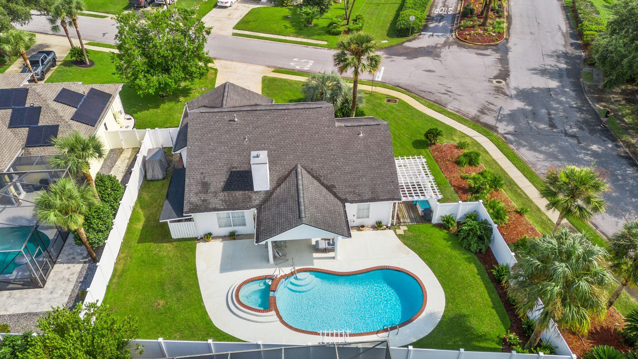 100 Bonaire Dr, Panama City Beach, FL 32413 photo