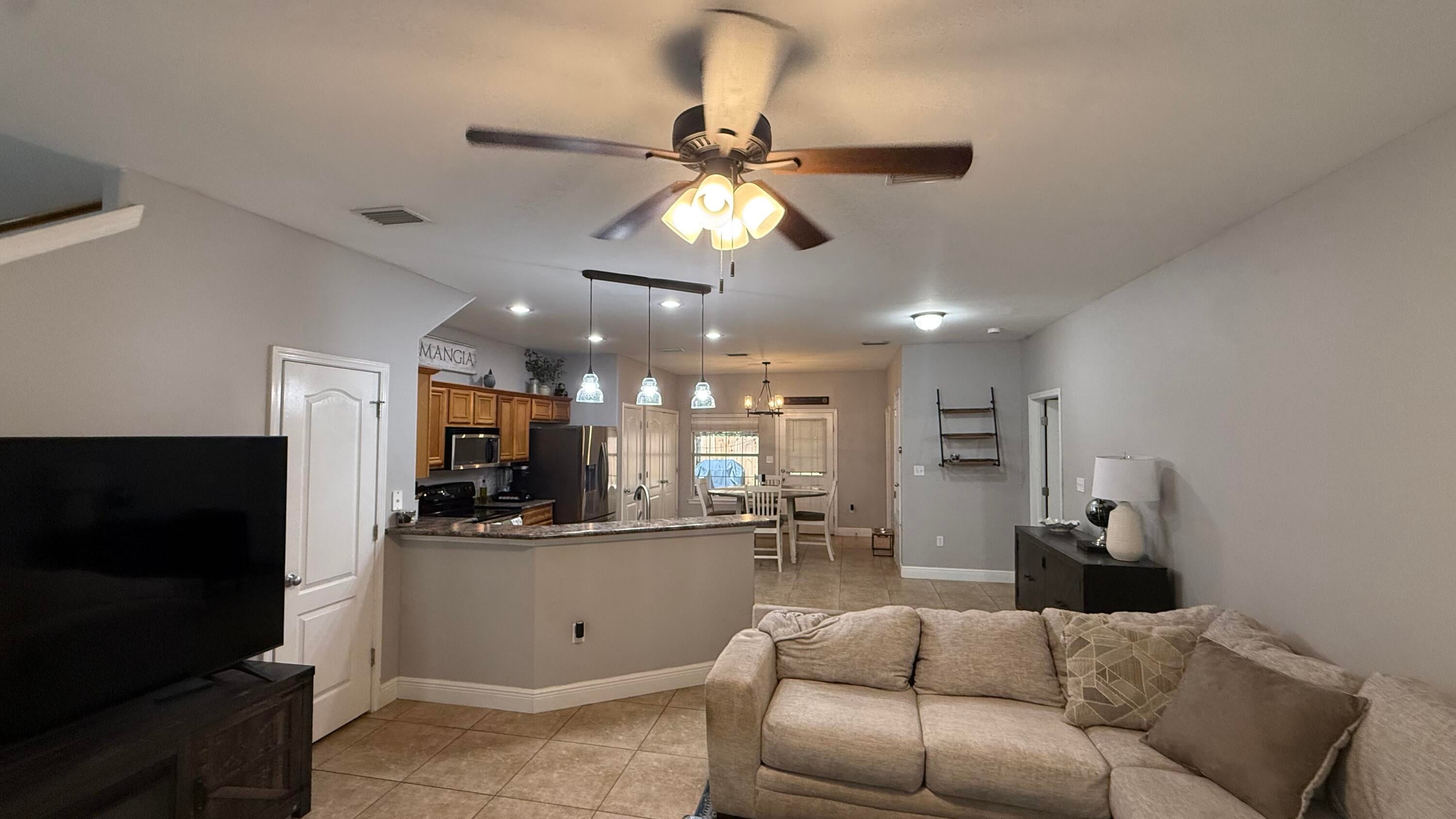 827 Fairview Dr #1, Fort Walton Beach, FL 32547 photo