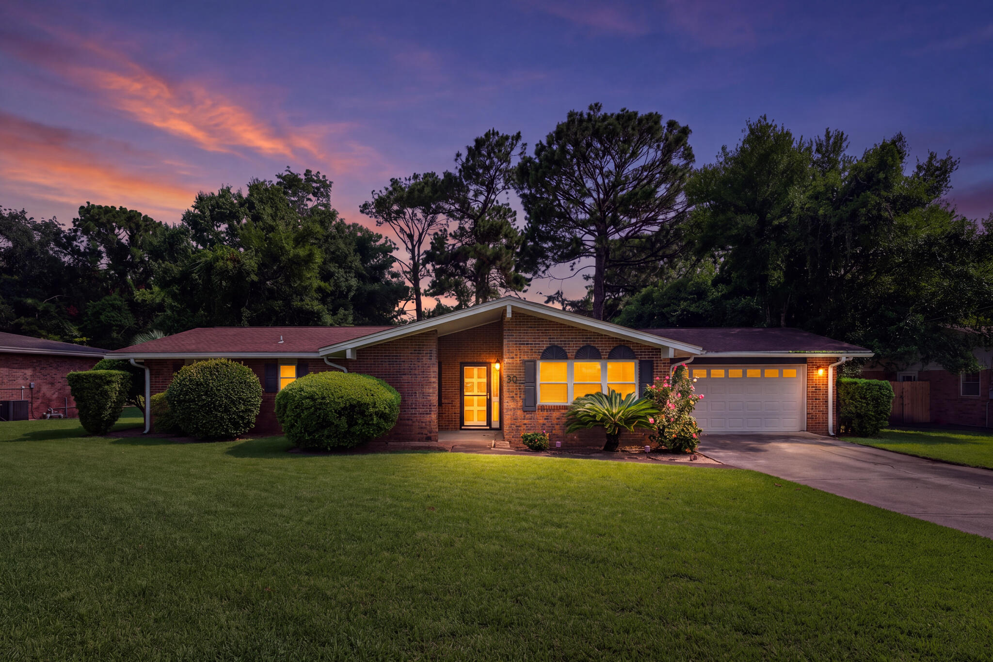 30 Walnut Ave, Shalimar, FL 32579