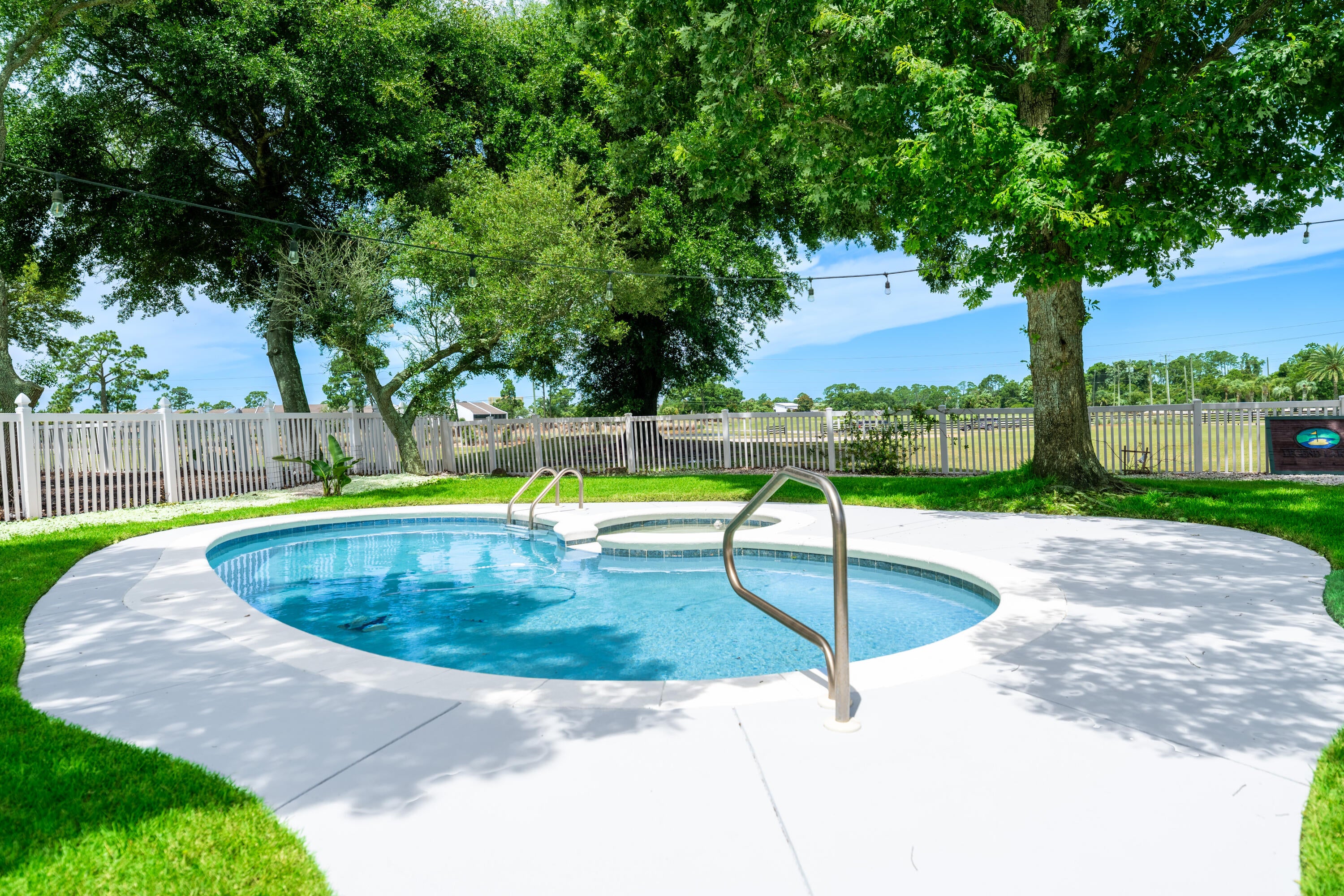 117 Legend Lake Dr, Panama City Beach, FL 32408 photo